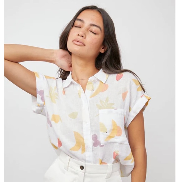 Rails NWT Whitney Fruits Linen Top | Size Small 🍌 - Picture 3 of 16